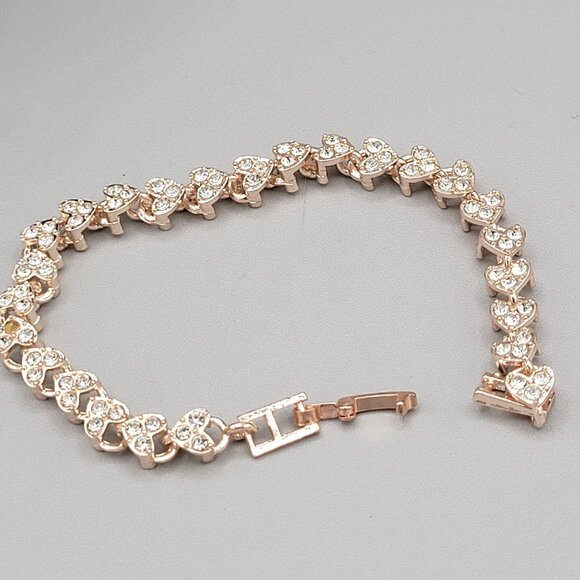 Elegant Rose Gold Tone Heart Tennis Bracelet With Clear Crystal Accents - Picture 4 of 6